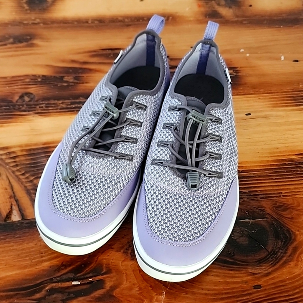 Huk boat shoes